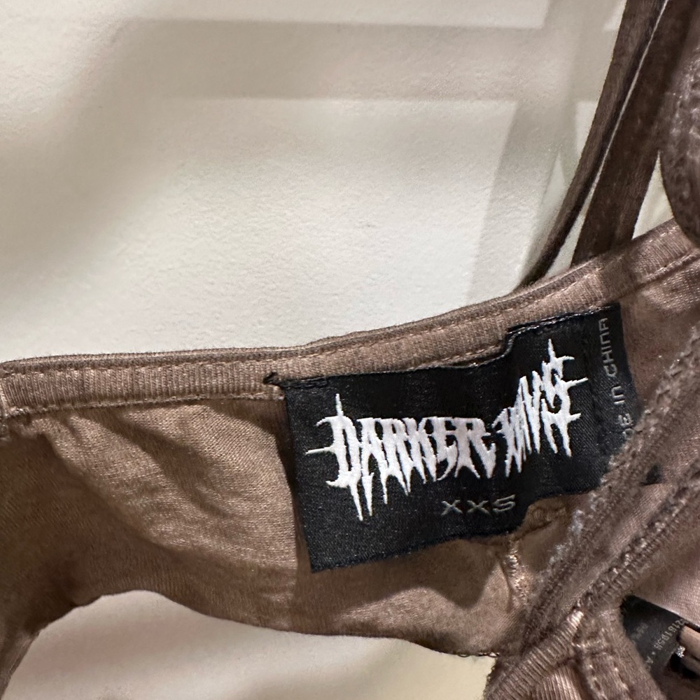 Darker Wavs CROSSFADE WASHED SHREDDED BRALETTE - Picture 4 of 4